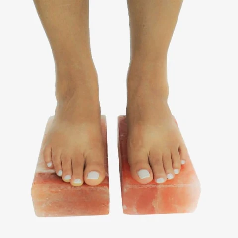Himalayan Pink Salt Foot Detoxer Natural Himalayan pink salt foot detoxer for relaxation and wellness therapy
